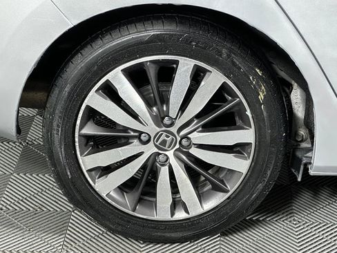 Used 2016 Honda Fit EX image 14