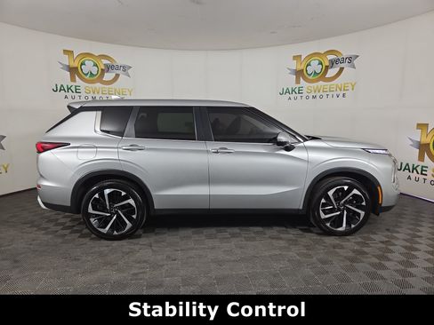 Used 2024 Mitsubishi Outlander FWD image 9