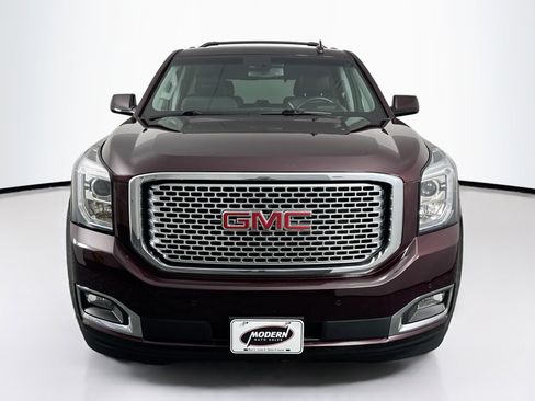 Used 2017 GMC Yukon Denali w/ Open Road Package image 4