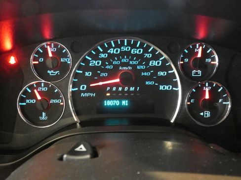 Used 2023 Chevrolet Express 2500 w/ Driver Convenience Package image 16