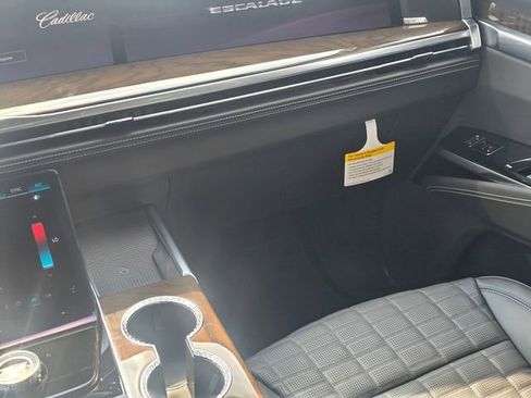 New 2026 Cadillac Escalade Platinum Sport AWD/4WD image 20