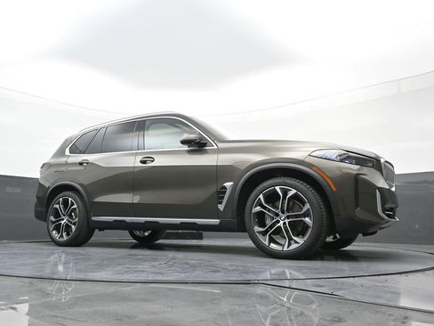 New 2026 BMW X5 xDrive40i AWD/4WD image 20
