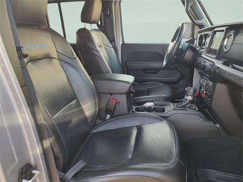 Certified 2021 Jeep Wrangler Unlimited Rubicon 4xe w/ Cold Weather Group image 35