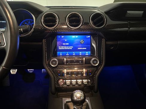 Used 2022 Ford Mustang Premium image 20