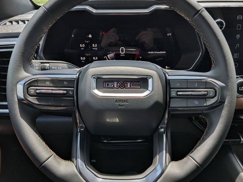 New 2026 GMC Canyon AT4 w/ Technology Plus Package AWD/4WD image 15