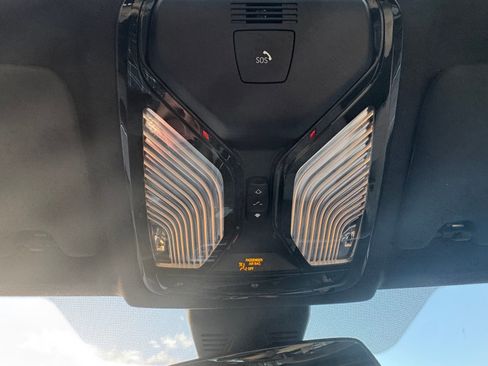 Used 2019 BMW 330i xDrive Sedan w/ Driving Assistance Package image 33