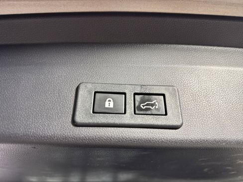 Used 2022 Subaru Ascent Touring w/ Popular Package #2A image 30