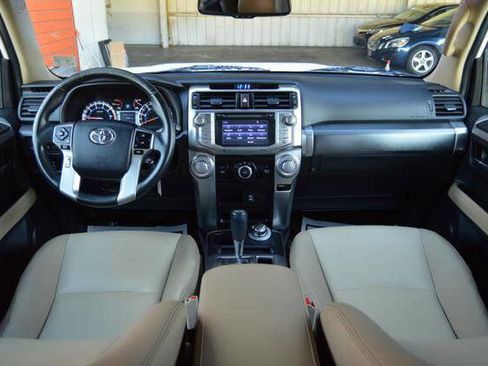 Used 2014 Toyota 4Runner SR5 Premium image 54