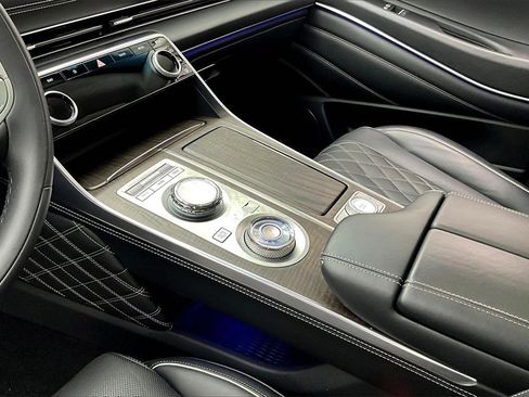 Used 2024 Genesis GV80 3.5T w/ Prestige Package image 15