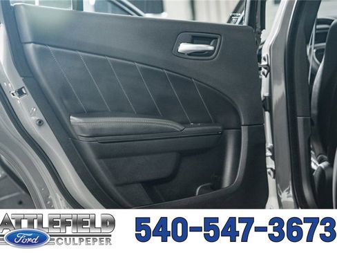 Used 2017 Dodge Charger SXT w/ AWD Plus Group image 37