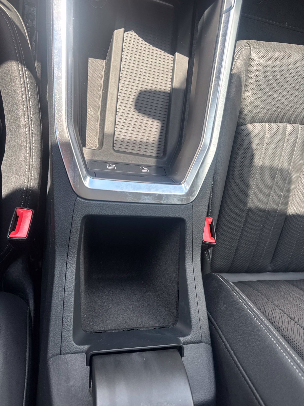 Used 2022 Audi e-tron Premium Plus AWD/4WD image 33