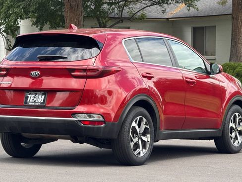 Used 2020 Kia Sportage LX FWD image 4
