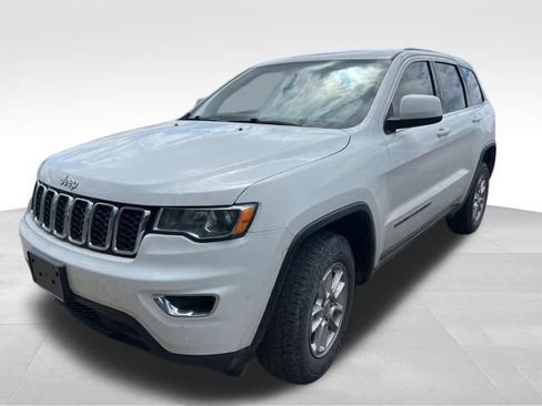 Used 2019 Jeep Grand Cherokee Laredo AWD/4WD image 10