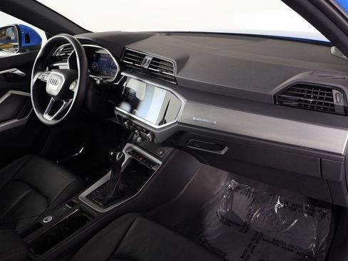 Used 2020 Audi Q3 2.0T Premium Plus w/ Premium Plus Package image 9