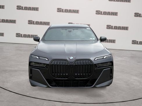 New 2026 BMW 740i xDrive AWD/4WD image 8