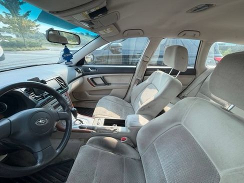 Used 2006 Subaru Outback 2.5i AWD/4WD image 5