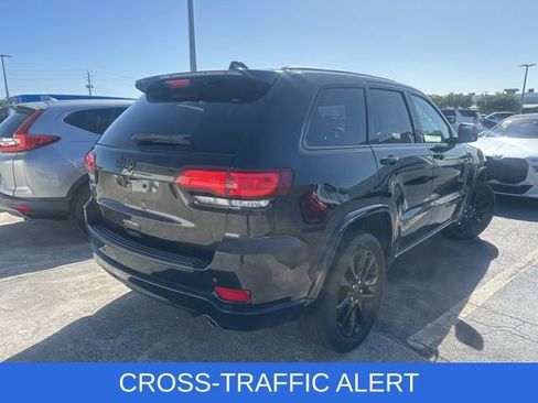 Used 2019 Jeep Grand Cherokee Altitude image 6