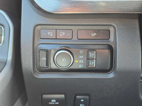Used 2024 Ford F250 Lariat w/ Lariat Ultimate Package AWD/4WD image 33