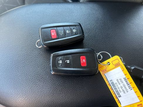 Certified 2025 Toyota RAV4 XLE AWD/4WD image 25