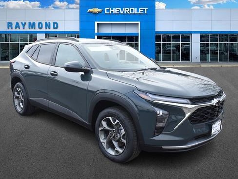 New 2026 Chevrolet Trax LT w/ LPO, Blackout Package image 1