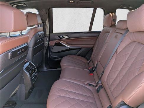 Used 2025 BMW X7 xDrive40i AWD/4WD image 20