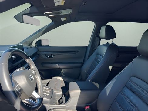 Used 2025 Honda CR-V Sport-L image 2