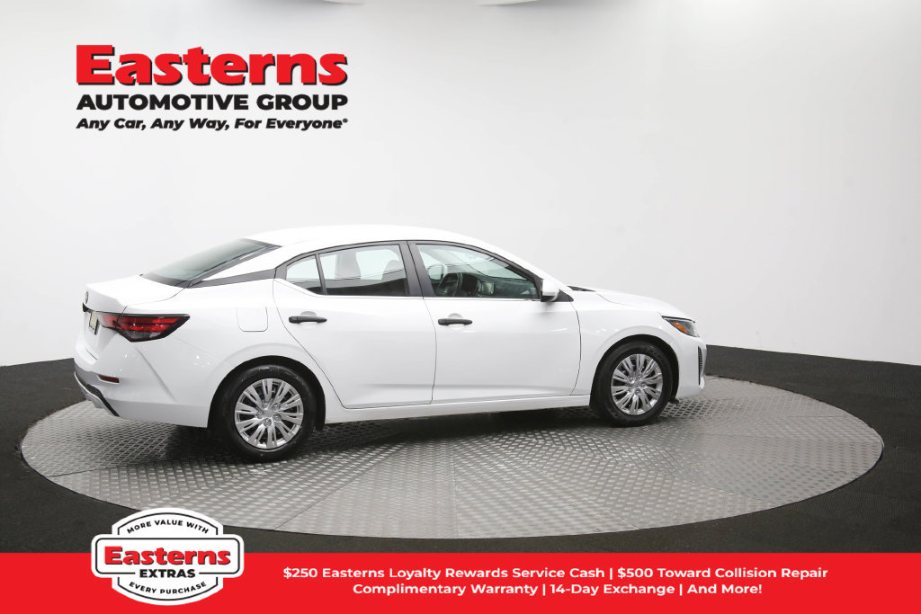 Used 2024 Nissan Sentra S FWD image 39