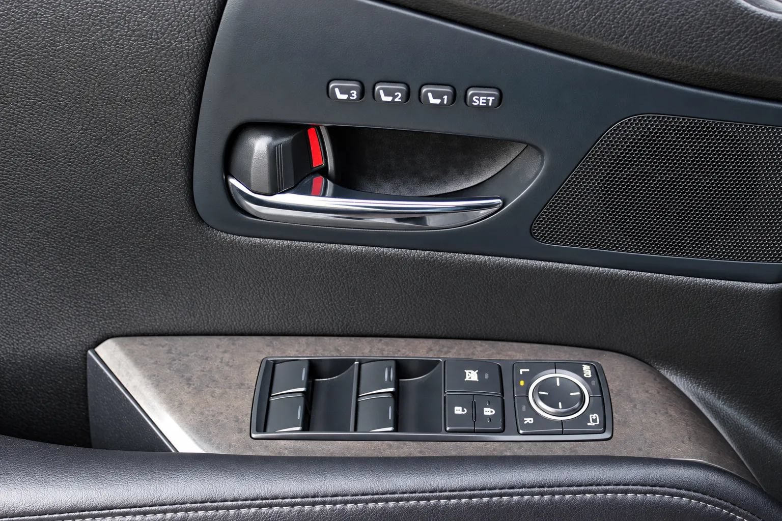 Used 2013 Lexus RX 350 AWD w/ Navigation Pkg image 12