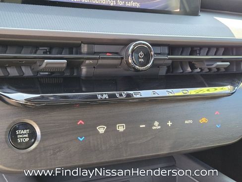 Used 2025 Nissan Murano SV image 28