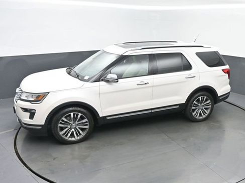 Used 2018 Ford Explorer Platinum AWD/4WD image 39