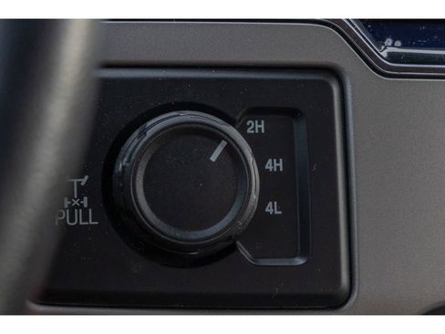 Used 2022 Ford F250 Lariat w/ Lariat Value Package image 27