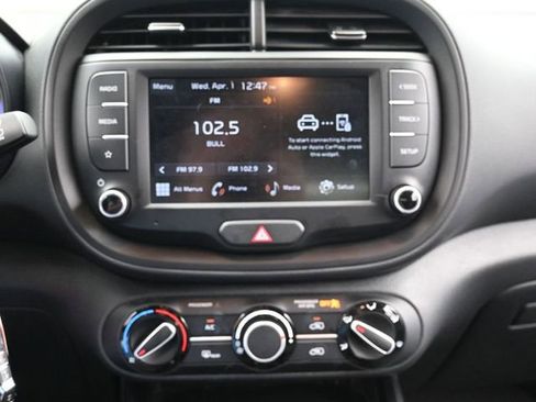 Used 2025 Kia Soul LX w/ LX Technology Package FWD image 23