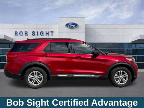 Used 2022 Ford Explorer XLT w/ Equipment Group 202A AWD/4WD image 4