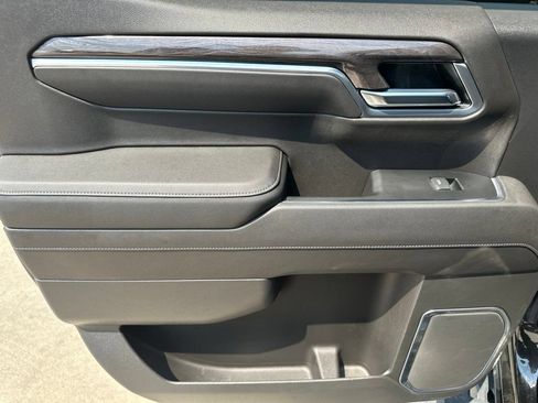 Certified 2022 Chevrolet Silverado 1500 LTZ w/ LTZ Premium Package AWD/4WD image 20