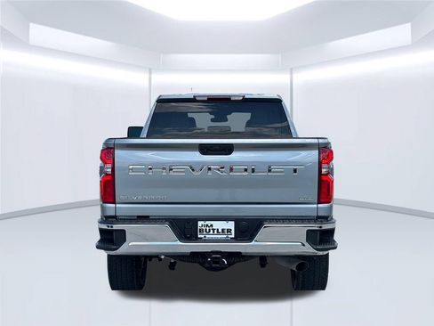 Used 2024 Chevrolet Silverado 3500 LTZ AWD/4WD image 5