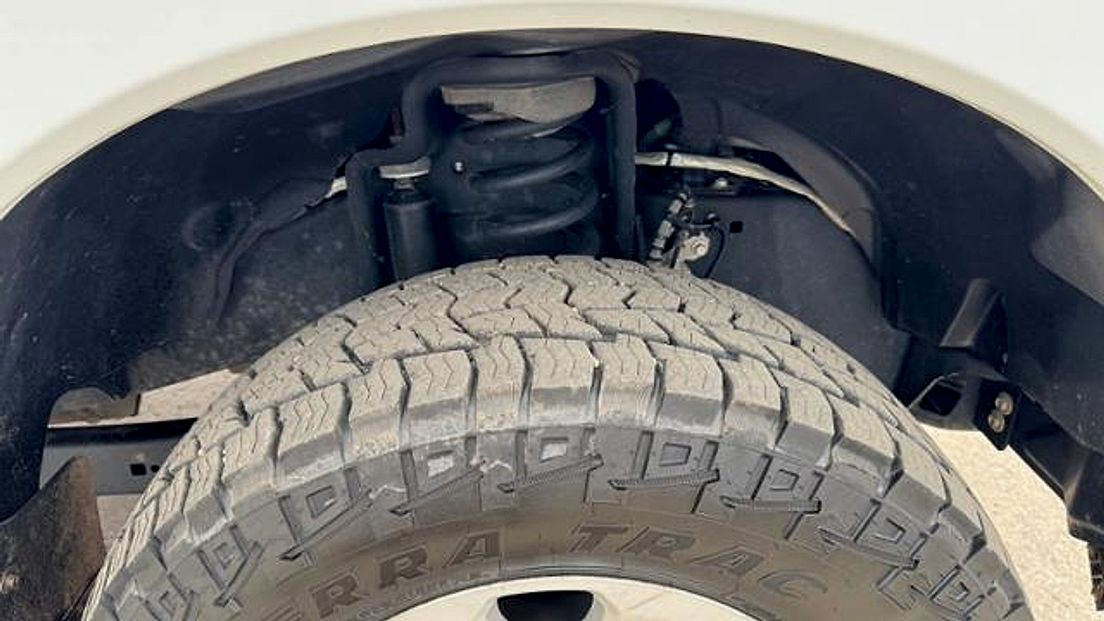 Used 2023 Ford F350 XLT w/ FX4 Off-Road Package AWD/4WD image 9