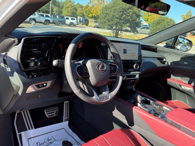 Used 2024 Lexus RX 500h F Sport w/ Convenience Package AWD/4WD image 16
