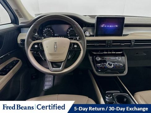 Used 2021 Lincoln Corsair AWD w/ Premium Package image 25