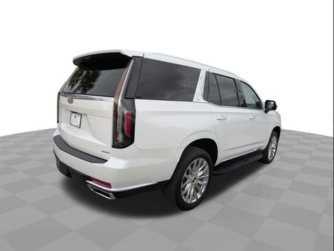 Certified 2023 Cadillac Escalade Premium Luxury image 4
