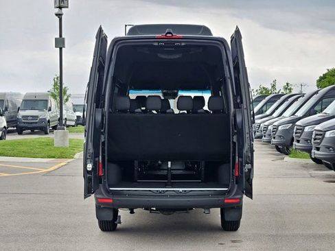 New 2024 Mercedes-Benz Sprinter 2500 image 35