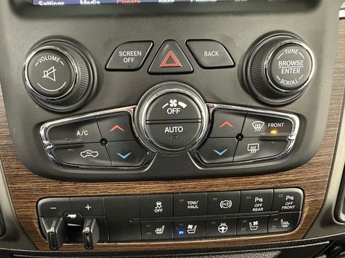 Used 2018 RAM 3500 Laramie image 8