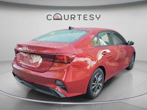 Certified 2024 Kia Forte LXS FWD image 18
