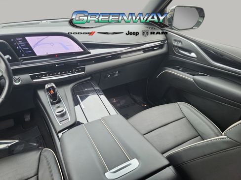 Used 2024 Cadillac Escalade Sport w/ Touring Package image 9