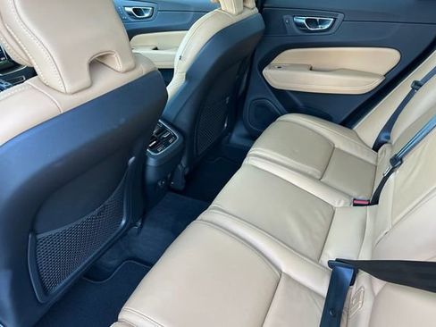 Used 2021 Volvo XC60 T5 Inscription w/ Advanced Package image 14