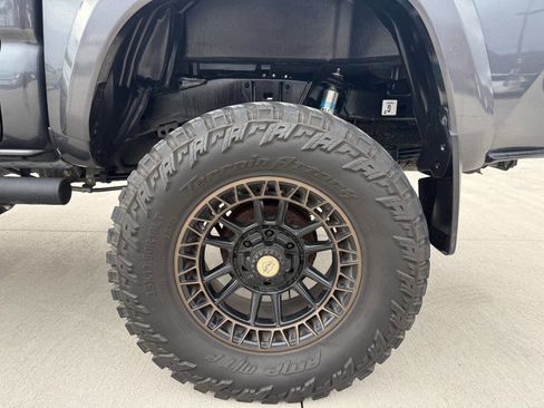 Used 2022 Toyota Tacoma SR5 image 13