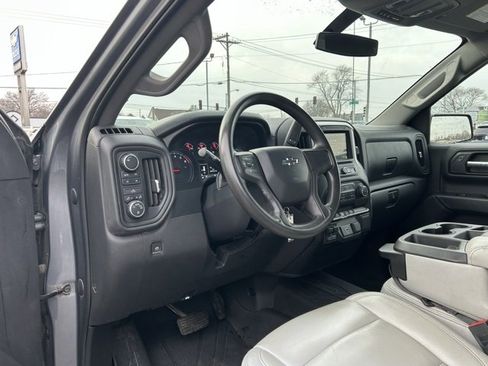 Used 2019 Chevrolet Silverado 1500 Custom Trail Boss w/ Custom Convenience Package image 24