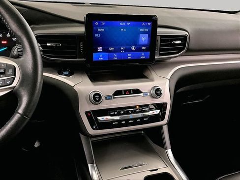 Certified 2023 Ford Explorer XLT w/ Equipment Group 202A AWD/4WD image 6