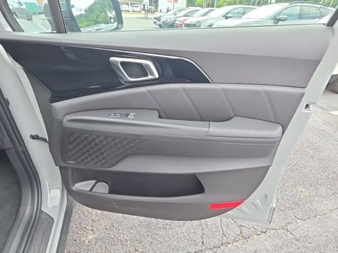 New 2027 Kia Carnival SX Prestige FWD image 14