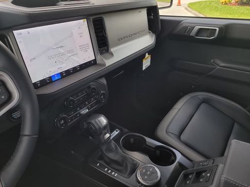 New 2026 Ford Bronco Outer Banks AWD/4WD image 21