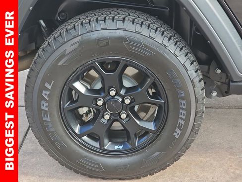 Used 2021 Jeep Wrangler Unlimited Sport image 37